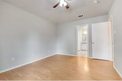 511 Hollyberry Drive, Mansfield, TX 76063 - Photo 8