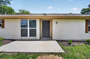 372 Tooley St, Van Alstyne, TX 75495 - Photo 4