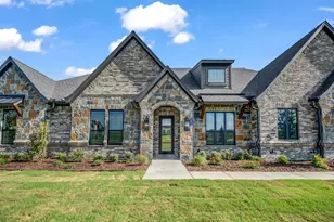 614 Hondo Xing, Weatherford, TX 76087 - Photo 2