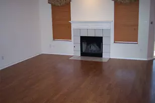1353 Barclay Dr, Carrollton, TX 75007 - Photo 2