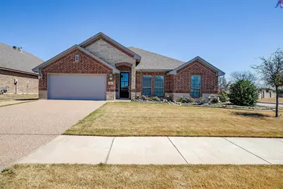 6829 Canyon Rock, Benbrook, TX 76126 - Photo 2