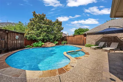 6208 Brownstone Drive, McKinney, TX 75070 - Photo 2