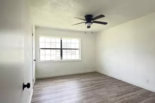 304 Harriett St, Longview, TX 75605 - Photo 8