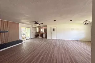 304 Harriett St, Longview, TX 75605 - Photo 4