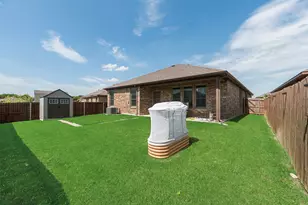 2505 Lavender Ln, Glenn Heights, TX 75154 - Photo 20