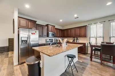2505 Lavender Lane, Glenn Heights, TX 75154 - Photo 4