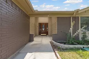 100 Countryside Dr, Arlington, TX 76014 - Photo 6
