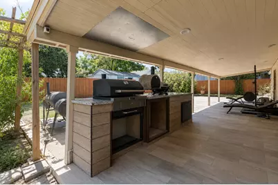 100 Countryside Drive, Arlington, TX 76014 - Photo 22
