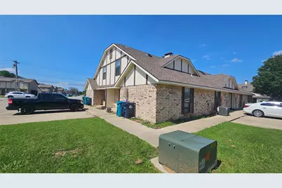 550 E Windsor Avenue, Denton, TX 76209 - Photo 2