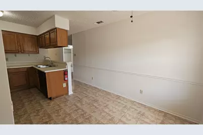 550 E Windsor Avenue, Denton, TX 76209 - Photo 26