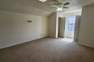 550 E Windsor Ave, Denton, TX 76209 - Photo 36