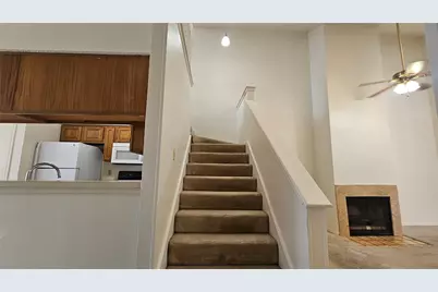550 E Windsor Avenue, Denton, TX 76209 - Photo 34