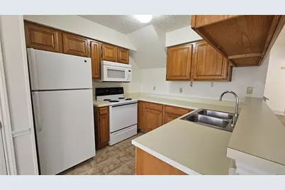 550 E Windsor Avenue, Denton, TX 76209 - Photo 28