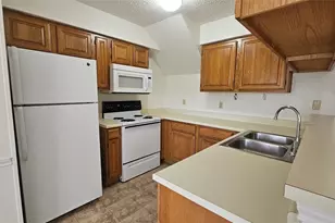 550 E Windsor Ave, Denton, TX 76209 - Photo 28