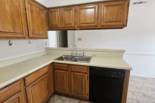 550 E Windsor Ave, Denton, TX 76209 - Photo 32