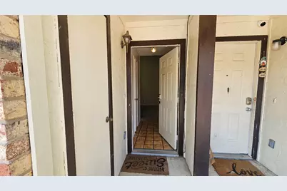 550 E Windsor Avenue, Denton, TX 76209 - Photo 4