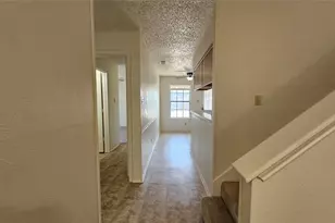 550 E Windsor Ave, Denton, TX 76209 - Photo 10