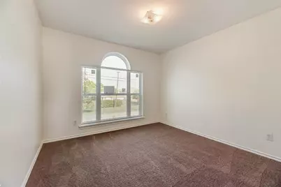 821 S Parks Drive, DeSoto, TX 75115 - Photo 20