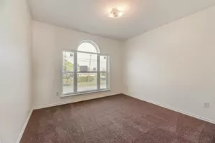 821 S Parks Dr, DeSoto, TX 75115 - Photo 20