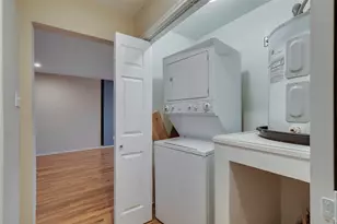 4616 W Lovers Ln, Dallas, TX 75209 - Photo 16