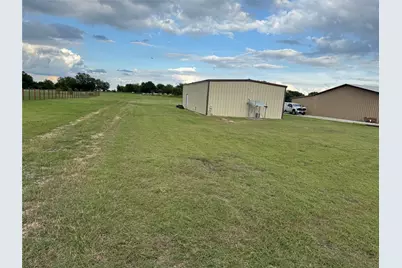 18121 Brookfield, Justin, TX 76247 - Photo 2