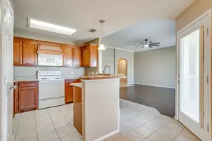 1032 Kingfish Dr, Burleson, TX 76028 - Photo 12