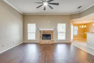 1032 Kingfish Dr, Burleson, TX 76028 - Photo 10