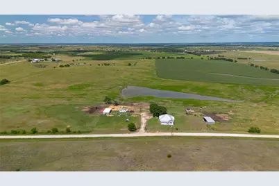 536 Hcr 3244, Penelope, TX 76676 - Photo 2