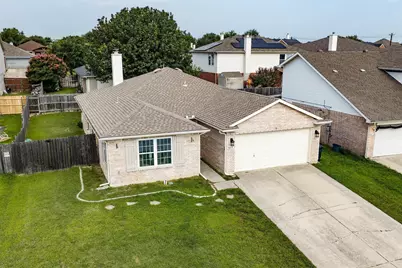 8113 Gardengate Court, Fort Worth, TX 76137 - Photo 2