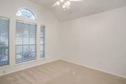 608 Gracie Lane, Burleson, TX 76028 - Photo 14