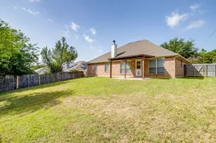 608 Gracie Ln, Burleson, TX 76028 - Photo 16