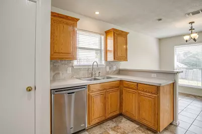 608 Gracie Lane, Burleson, TX 76028 - Photo 8