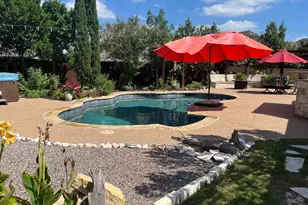 2414 Strathfield Ln, Trophy Club, TX 76262 - Photo 4