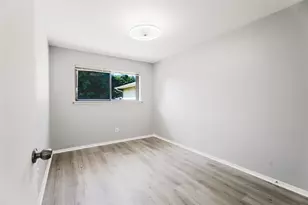 1506 Trowbrigde St, Garland, TX 75044 - Photo 12