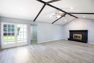1506 Trowbrigde St, Garland, TX 75044 - Photo 6