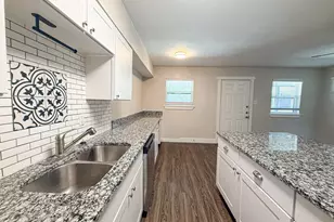 5928 Fletcher Ave, Fort Worth, TX 76107 - Photo 10