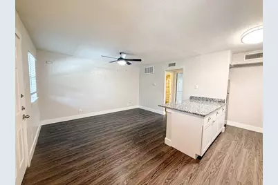 5928 Fletcher Avenue #18, Fort Worth, TX 76107 - Photo 6
