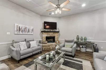108 Maverick Lane, Pilot Point, TX 76258 - Photo 4