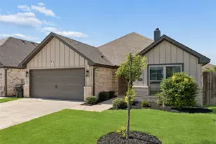 108 Maverick Ln, Pilot Point, TX 76258 - Photo 1