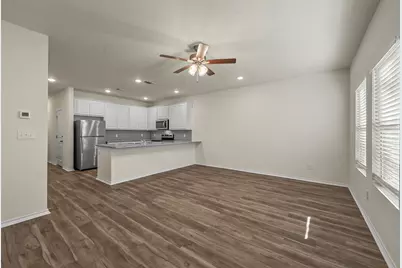 105 SE 4th Street #2, Bonham, TX 75144 - Photo 2