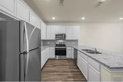 105 SE 4th Street #2, Bonham, TX 75144 - Photo 4