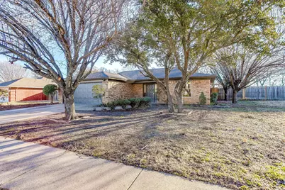 305 Bentley Drive, Joshua, TX 76058 - Photo 2