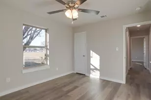 305 Bentley Dr, Joshua, TX 76058 - Photo 34