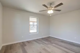 305 Bentley Dr, Joshua, TX 76058 - Photo 24