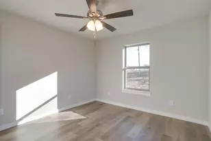 305 Bentley Dr, Joshua, TX 76058 - Photo 36