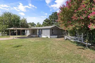 3702 Hartwood Drive, Granbury, TX 76049 - Photo 4