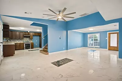 2016 Knollwood Lane, Carrollton, TX 75006 - Photo 4