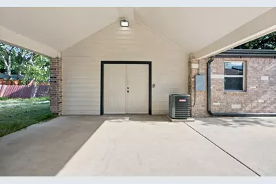 2016 Knollwood Lane, Carrollton, TX 75006 - Photo 18