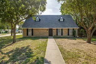 101 S Lois Ln, Richardson, TX 75081 - Photo 2