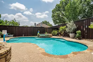 709 Bent Tree Ct, Hurst, TX 76054 - Photo 32